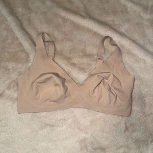 SKIMS Nude Wireless Bra